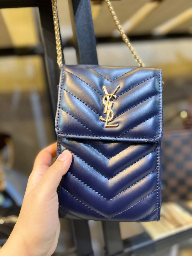 پاسپورتی YSL با زنجیر طلایی (ابعاد۱۲*۱۸)
